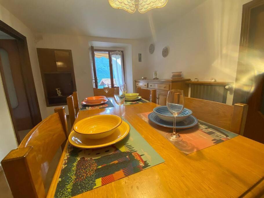 Casa Vacanze Il Pettirosso. Pisogne Eksteriør billede